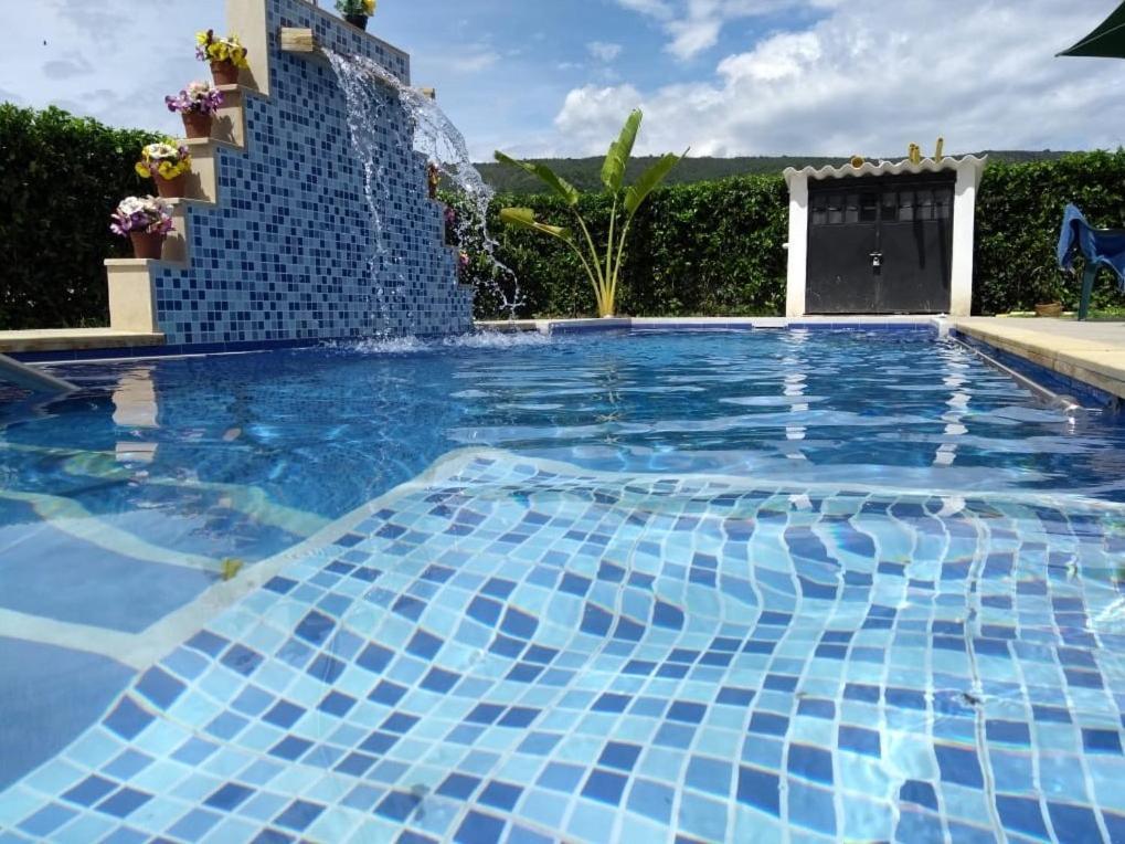 C&H Casa Campestre El Oasis Ricaurte Girardot Bed and Breakfast Exteriör bild