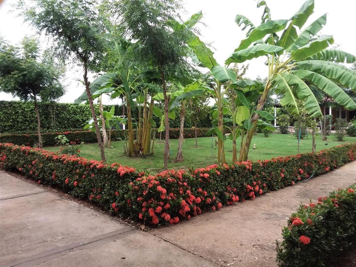 C&H Casa Campestre El Oasis Ricaurte Girardot Bed and Breakfast Exteriör bild